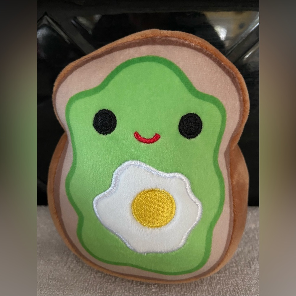 Squishmallow Sinclair avocado toast with egg. 5”